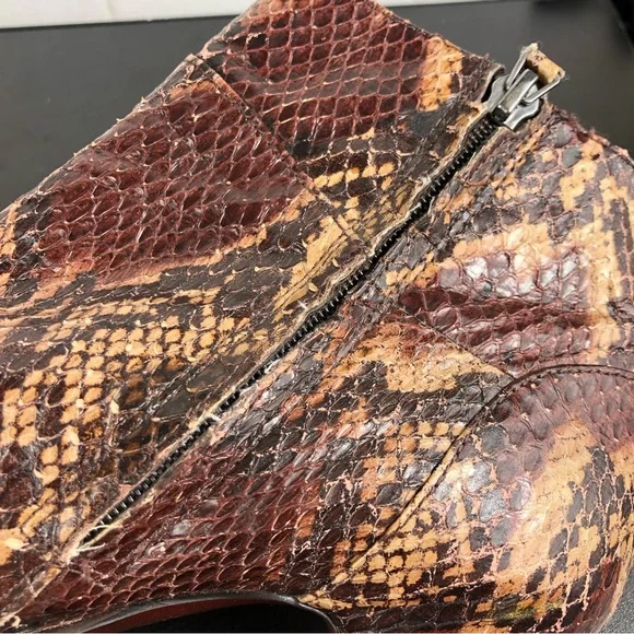 Sam Edelman Salina Snakeskin Leather Bootie Sz 7 1/2 - Picture 6 of 14